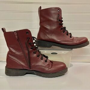 Time & Tru Women's Sz 11 Red Wine Burgundy Faux Leather Zip & Lace Up Lug Boots